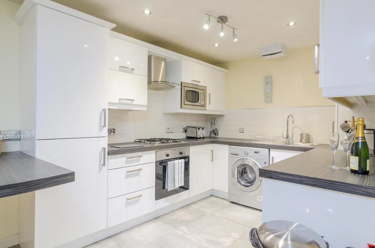 Central City Apartment - Free Parking 0*, Belfast United Kingdom