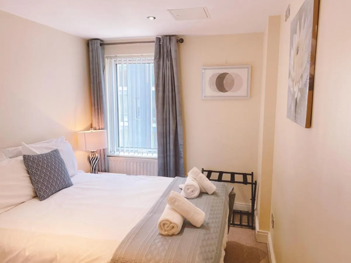 Central City Apartment - Free Parking United Kingdom